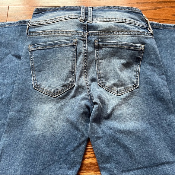 Garage low waisted boot cut jeans 💙 - Picture 3 of 3